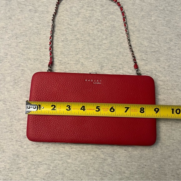 Radley London Red Leather Chain Clutch Wallet - Picture 4 of 16